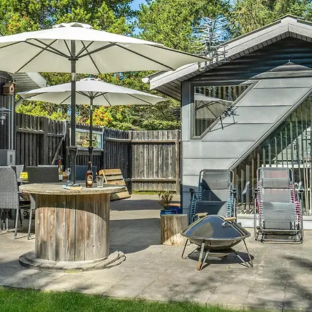 3 Bedroom Pet Friendly In Holiday home Blokhus